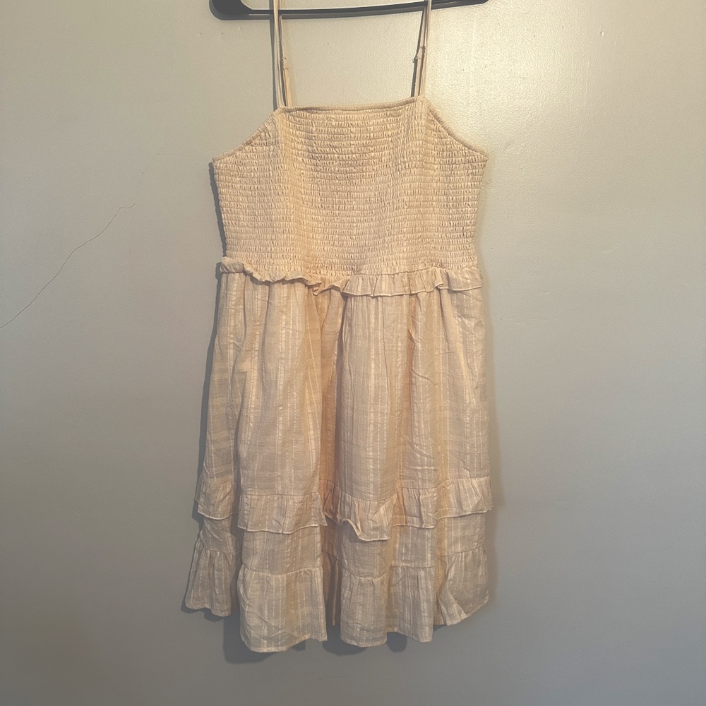 Shein Curve dress. Never worn. 3XL, apricot color (light yellow, tan)